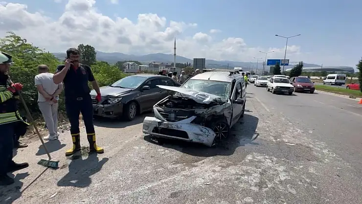 Samsun'da zincirleme trafik kazası:6 yaralı