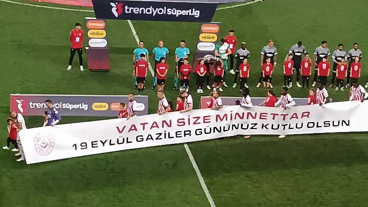 Samsunspor'dan Anlamlı Pankart