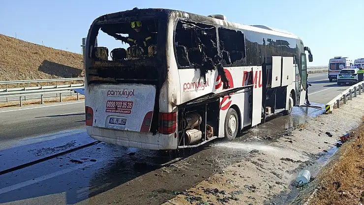 Seyir Halindeki Otobüs Alevlere Teslim Oldu