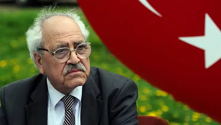 Sezai Karakoç'un vefatının üzerinden 4 yıl geçti