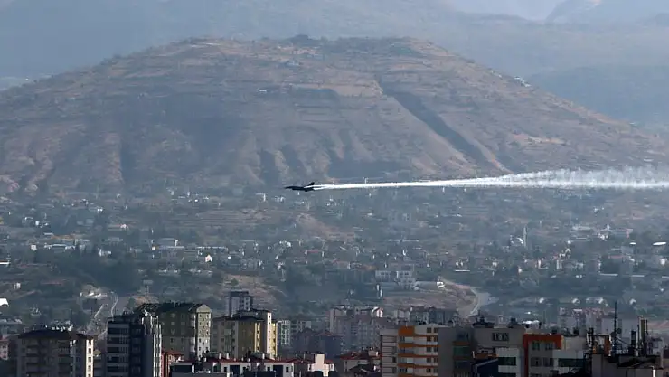 SOLOTÜRK gösterisi büyüledi