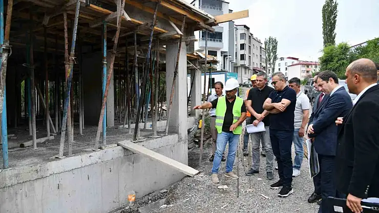 Spor inşaatlarını denetledi