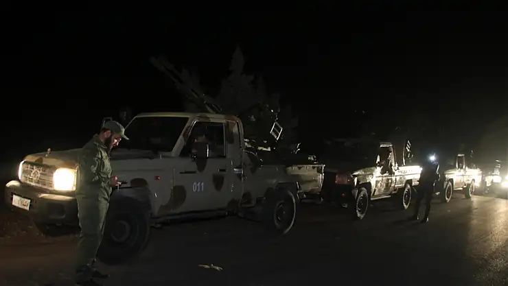 Suriye ordusu Süveyda kentindeki güçlerini çekiyor