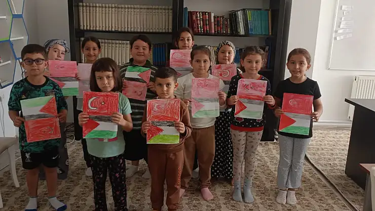 Tekkeköy'de öğrencilerden Filistin'e anlamlı destek