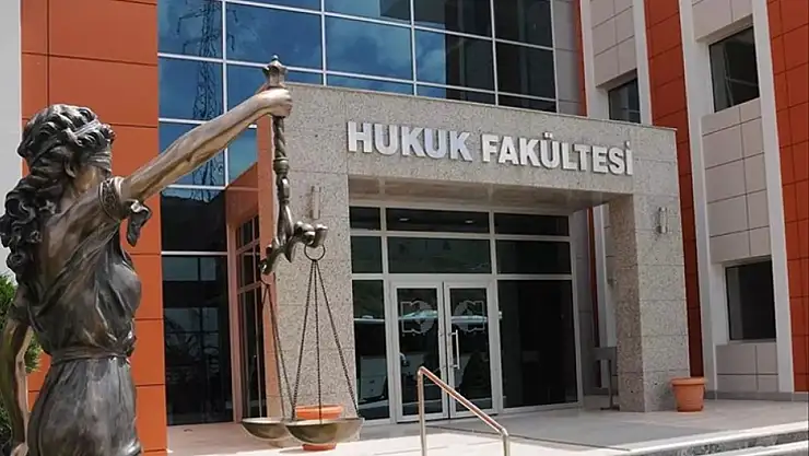 Tercih yapacaklar dikkat! Hukuk Fakülteleri İçin 100 Bin Barajını Durduruldu