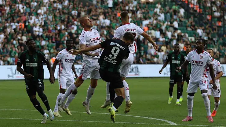 Trendyol Süper Lig: Kocaelispor: 0 - Samsunspor: 0 (Devre arası)