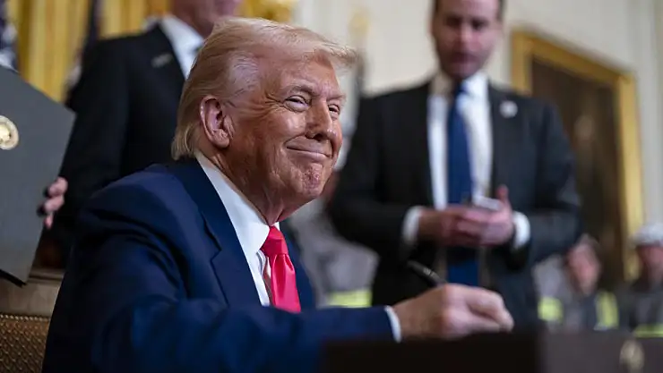 Trump: 'Çin artık İran'dan petrol almaya devam edebilir'