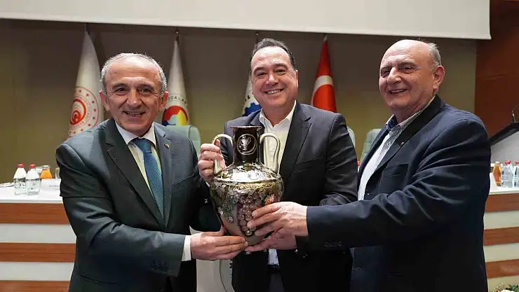 TSO Başkanı ziyarette bulundu