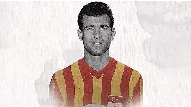 Türk futbolunun 'Taçsız Kral'ı Metin Oktay anılıyor