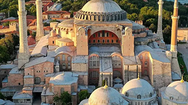 Türkiye'de kaç cami var?