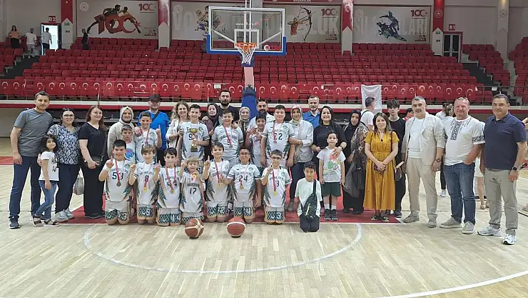 U11 tahtına Çarşamba oturdu!