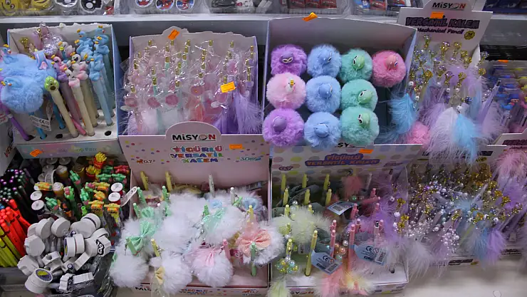 Veliler kırtasiyelere akın ediyor!