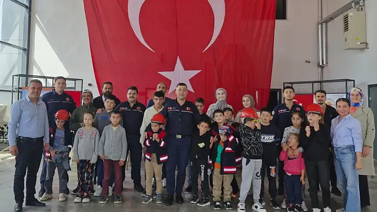 Vezirköprü İtfaiyesinden Özel Öğrencilere Yangın Eğitimi