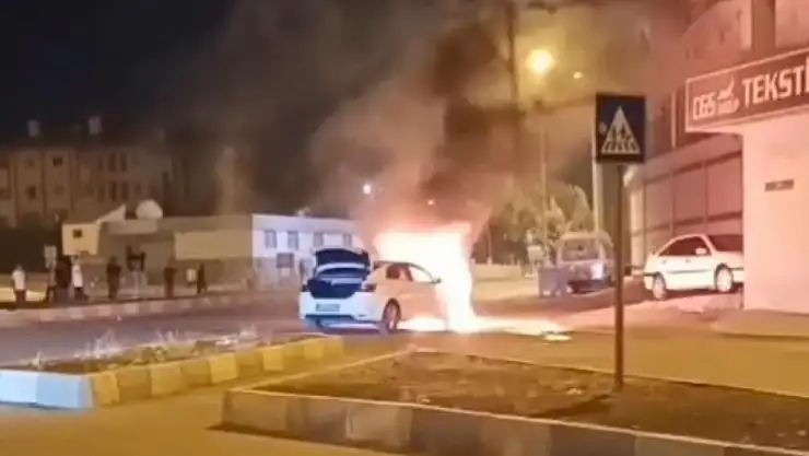 Yanan otomobil tartışması kazaya neden oldu: