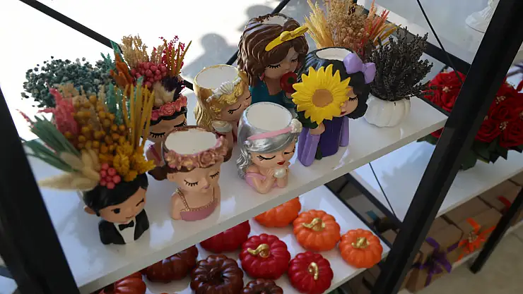 Yaptığı süsleme işi kendisine terapi gibi oldu