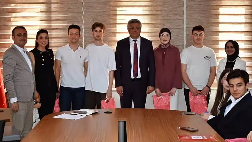 Ali Fuat Başgil Anadolu Lisesinden ikincilik