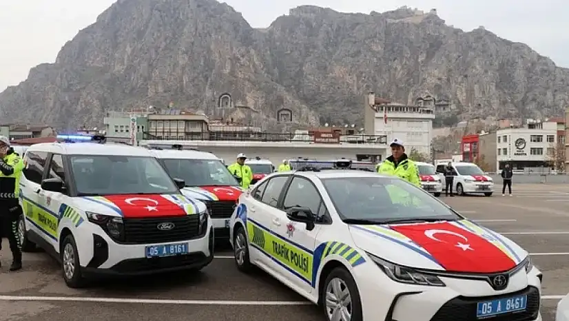 Amasya'da Emniyet ve Jandarmaya 71 Yeni Araç Hizmete Alındı