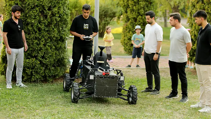 'İnsansız ama insan gibi davranan bir araç üretebildik'