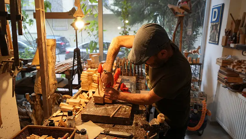 Kalp Ağrısını Sanata Dönüştürdü