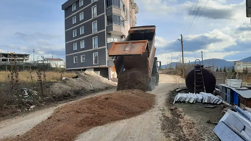 Kavak'ta Yol Düzenleme Çalışmaları Sürüyor