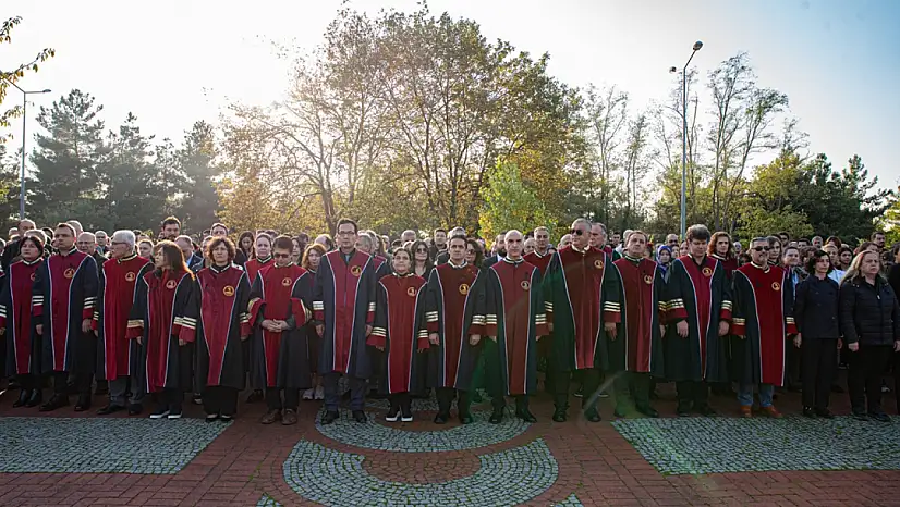 OMÜ'de 10 Kasım Töreni: Atatürk, 87. Ölüm Yıl Dönümünde Saygıyla Anıldı