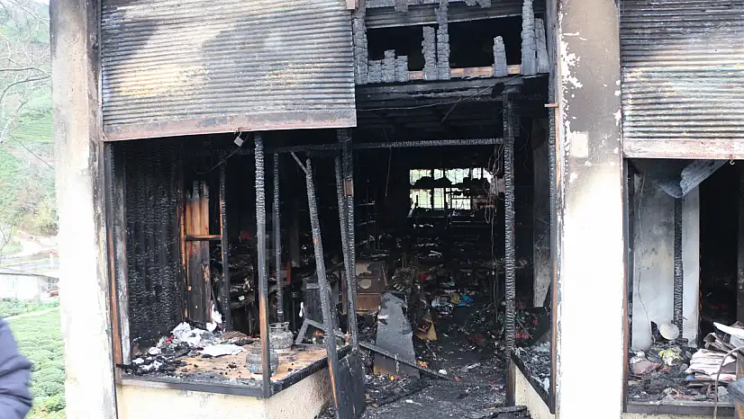 Şüpheli şahıs bakkalı ateşe verdi: 'Veresiye alamazsın' husumeti!