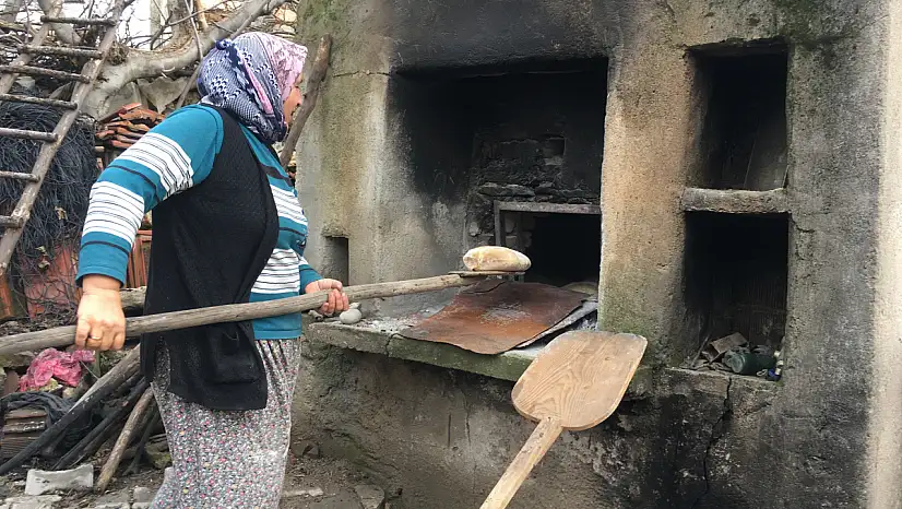 Taş Fırında Pişiyor, Haftalarca Bayatlamıyor