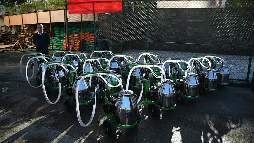 Trabzon'da 40 Çiftçiye Süt Sağım Makinesi Desteği