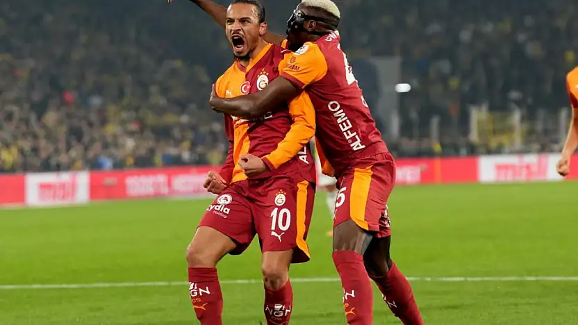 Galatasaray Derbide İlk Yarıyı Önde Kapattı!