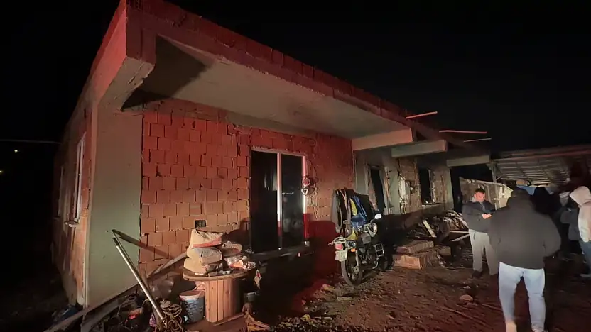 Kaynar Suya Benzin Döktüler Ev Patladı