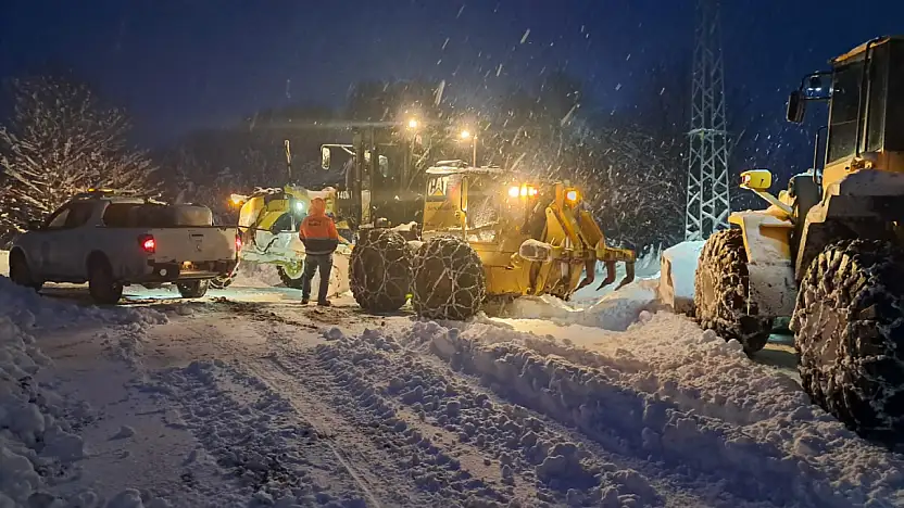 Salıpazarı'nda Kar Mesaisi