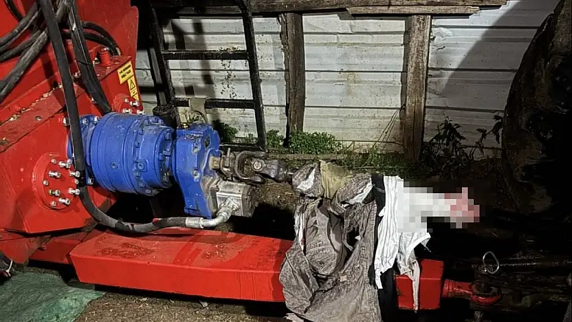Silaj Makinesine Kolunu Kaptıran Çocuk Hayatını Kaybetti