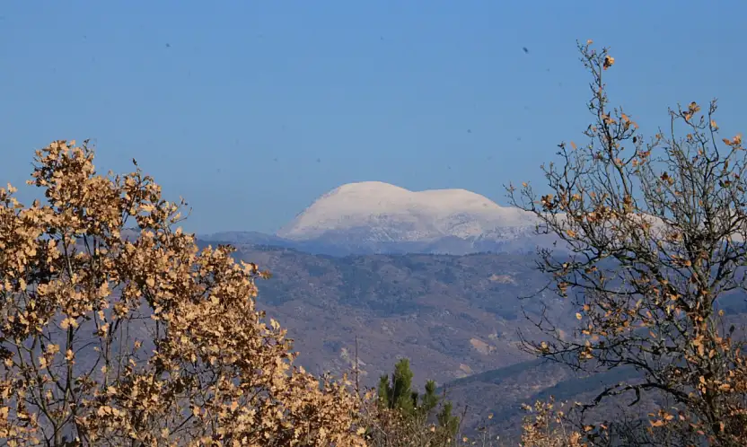 Çankırı'da sonbahar ve kışın buluştuğu kartpostallık manzaralar