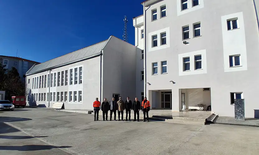 Havza Kaymakamı Ayvat, Deprem Güçlendirmesi Yapılan Okulları İnceledi