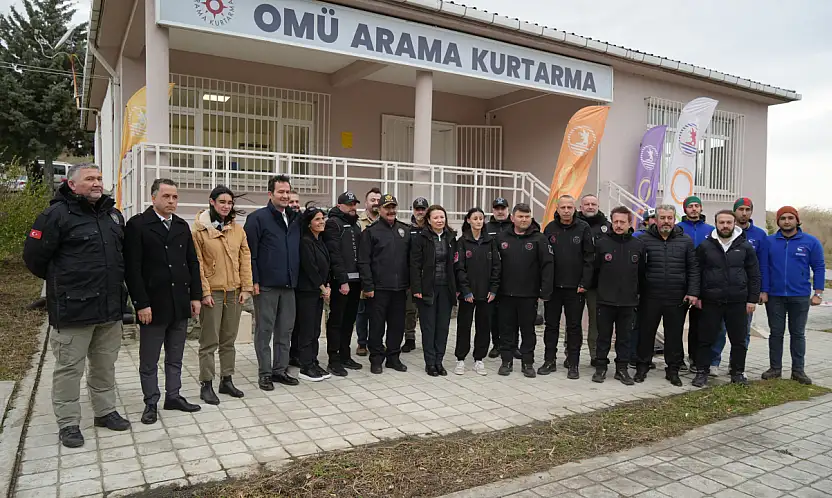 OMÜ'de Yetiştirilen Görev Köpeği 'Pars' Samsun Emniyeti'ne Teslim Edildi