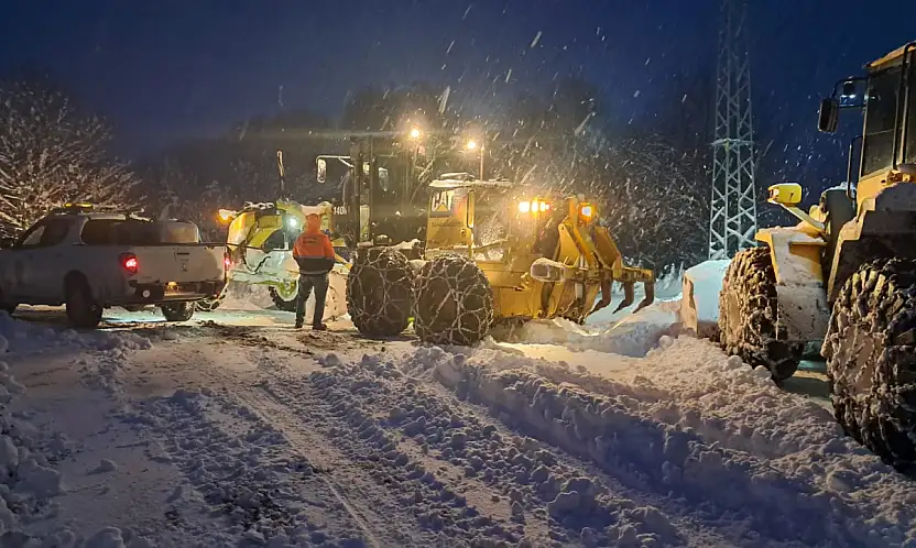 Salıpazarı'nda Kar Mesaisi