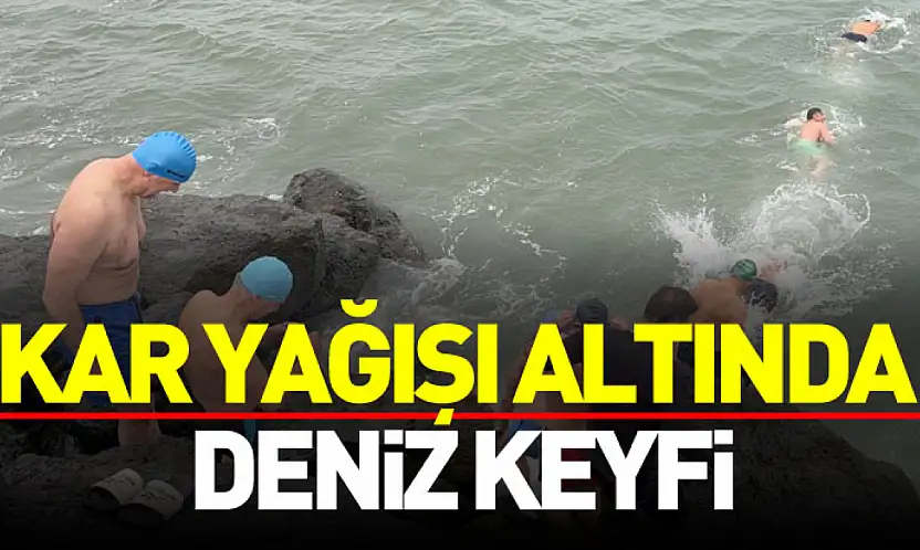 Samsun'da Kar Yağışı Altında Deniz Keyfi: Doğupark Tayfası Yıla Böyle Girdi