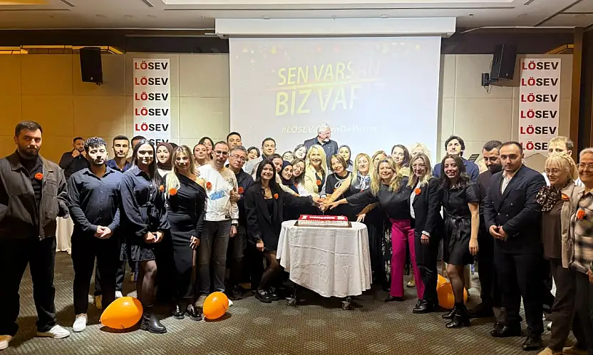 Samsun'da LÖSEV gönüllük haftasında ödül programı düzenledi