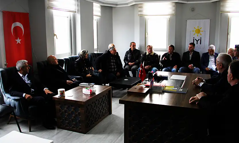 Usta Partililerle Bir Araya Geldi