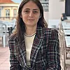 Özge Oral - Finalde yalnız bırakılan kızlar