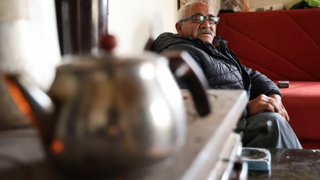 180 haneli köyde 11 yıldır tek başına yaşıyor