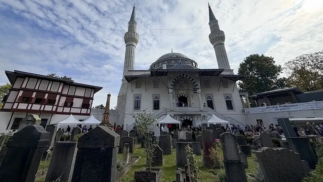 Almanya'da 30. Açık Cami Günü: Almanlardan etkinliğe yoğun ilgi