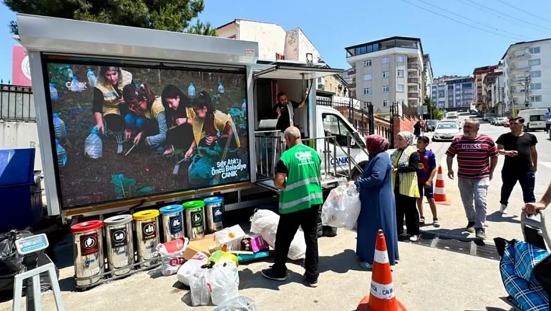 Canik’te atıklar kazanca dönüşüyor: Vatandaşlara nakit iade ve hediye desteği