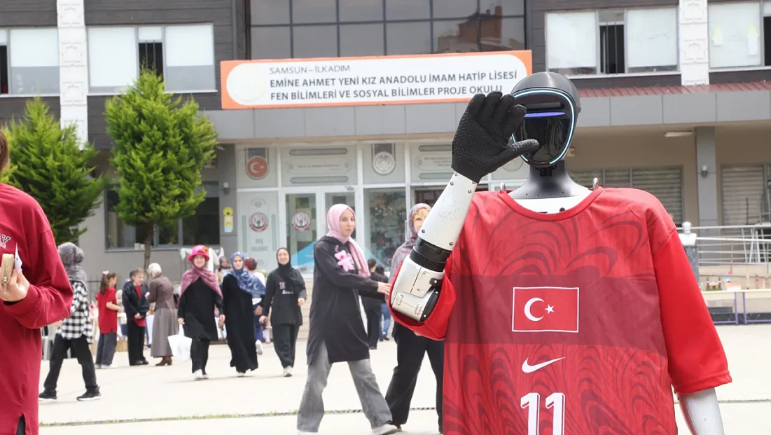 Gençler sordu, CANİKMAN yanıtladı