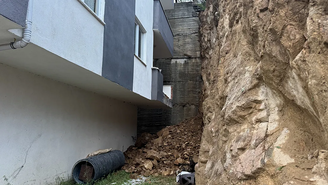 Gümüşhane'de sağanak ve dolu hayatı olumsuz etkiledi