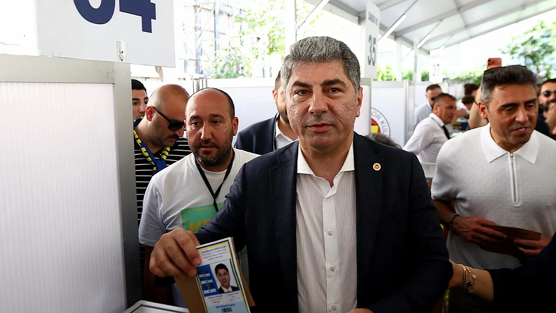 Hakan Safi: 'Fenerbahçe camiası eskiden yana, eskiyle yaşamayı seviyor'