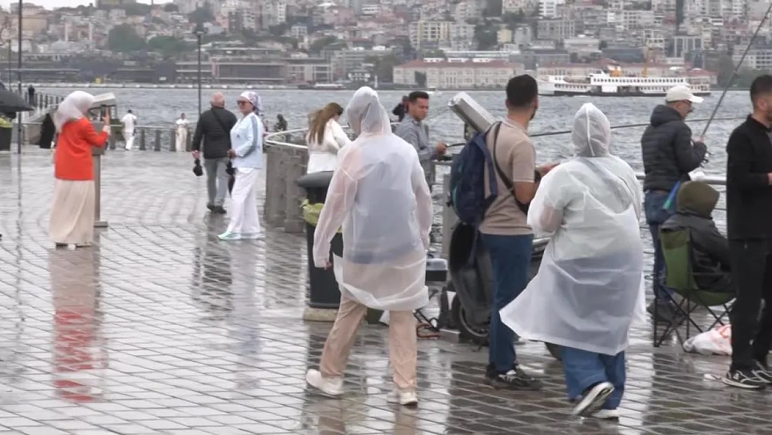 İstanbul'da beklenen yağış başladı