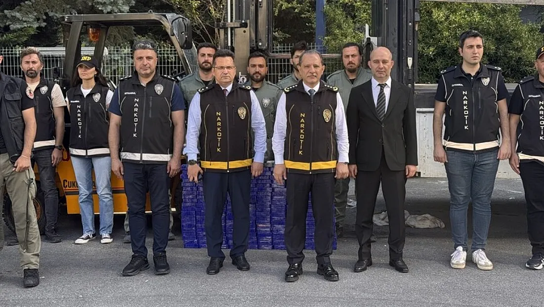 İstanbul'da Tırın Dorsesinden 130 Kilogram Eroin Çıktı