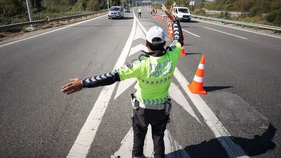 İstanbul'da yarın düzenlenecek etkinlik nedeniyle bazı yollar trafiğe kapatılacak