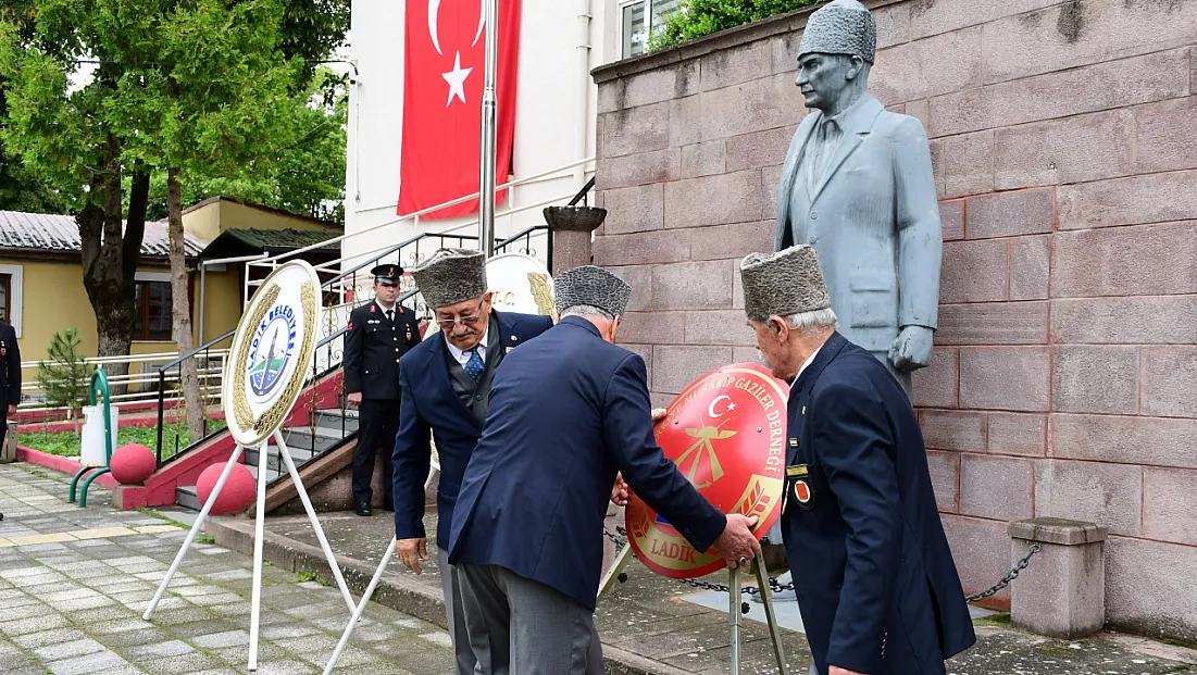 Ladik'te 19 Eylül Gaziler Günü törenle anıldı